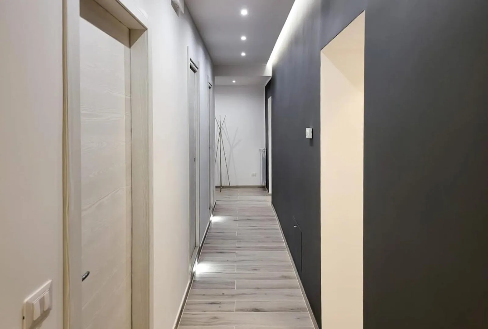 Trastevere Exclusive Three Bedroom Apartment - Top Collection Rome