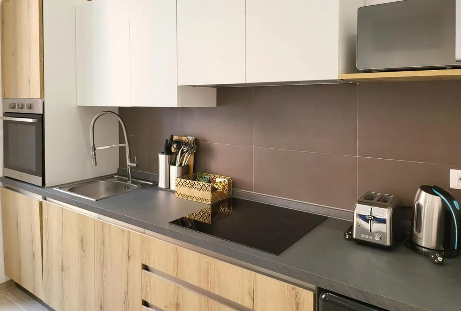 Trastevere Exclusive Three Bedroom Apartment - Top Collection Rome Italy