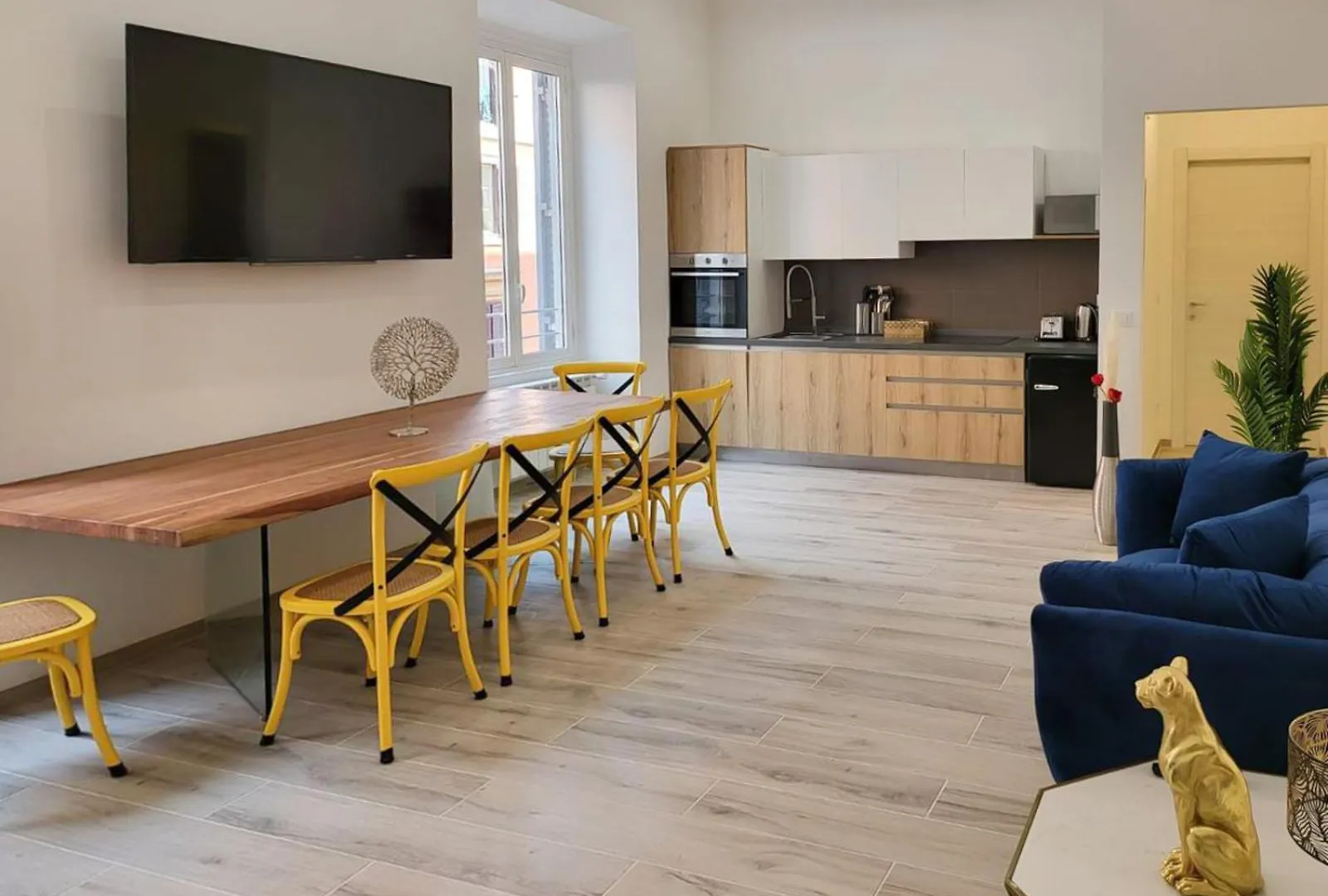 Trastevere Exclusive Three Bedroom Apartment - Top Collection Rome