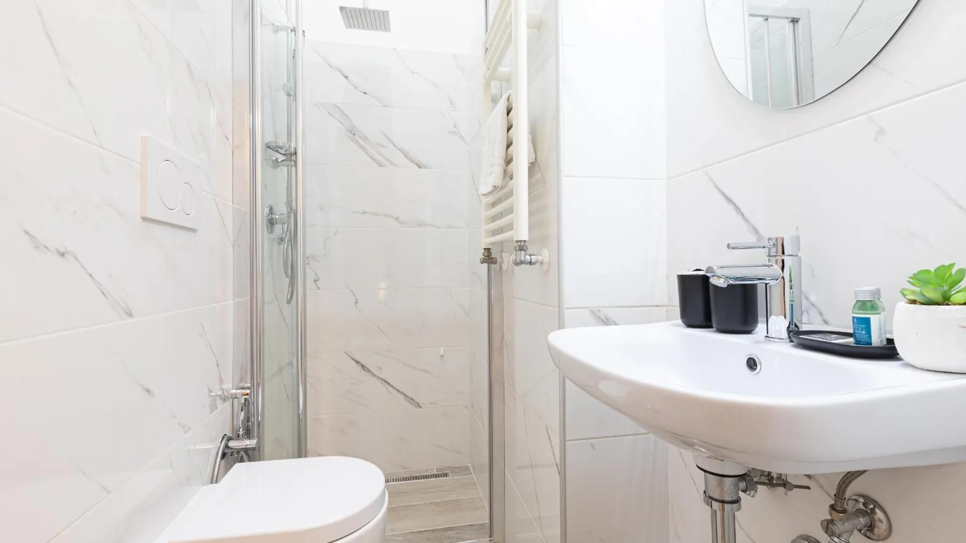 Trastevere Exclusive Three Bedroom Apartment - Top Collection Rome