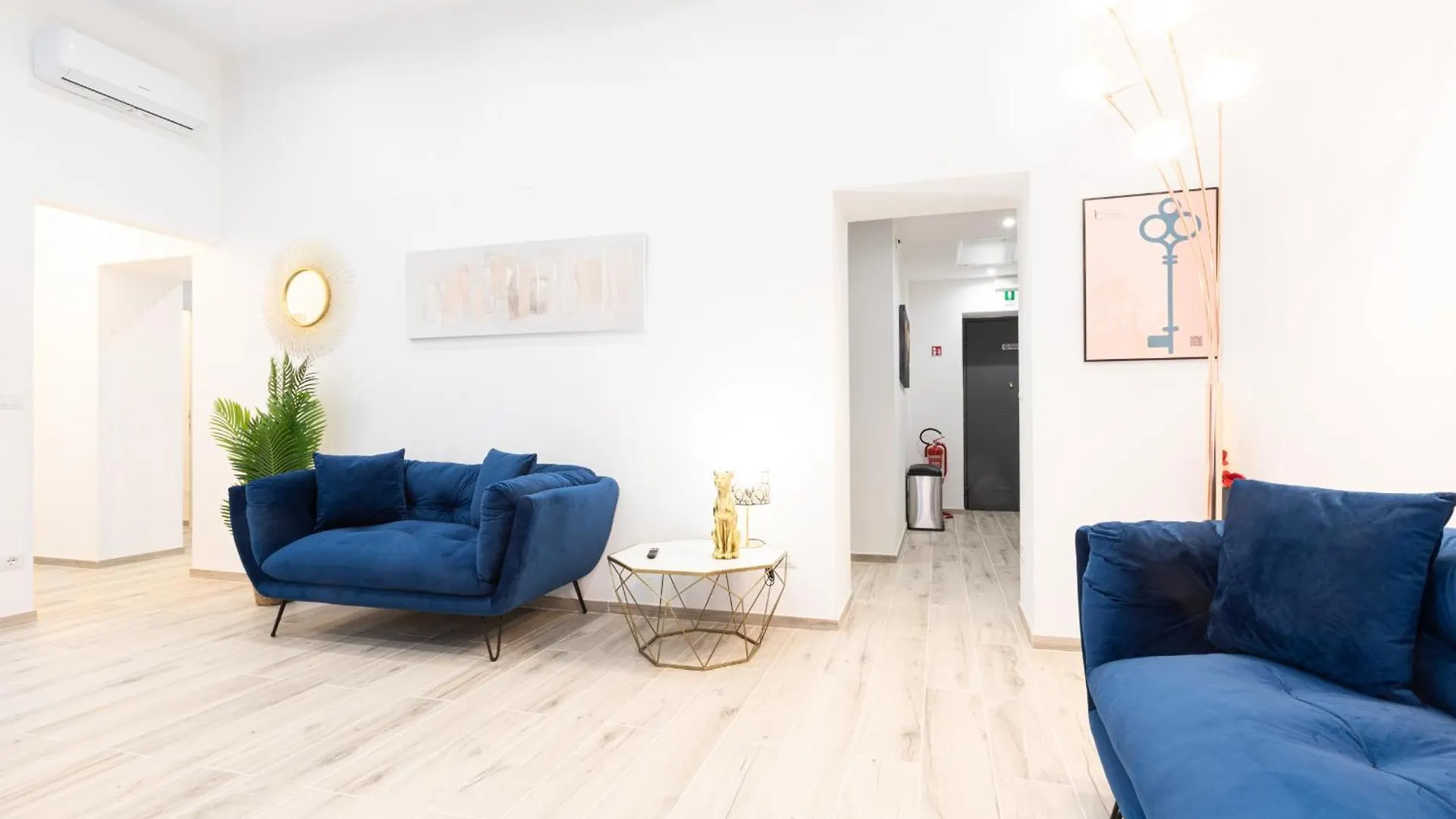 Trastevere Exclusive Three Bedroom Apartment - Top Collection Rome