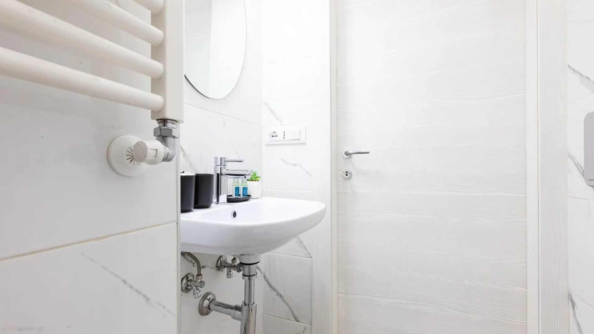 Trastevere Exclusive Three Bedroom Apartment - Top Collection Rome