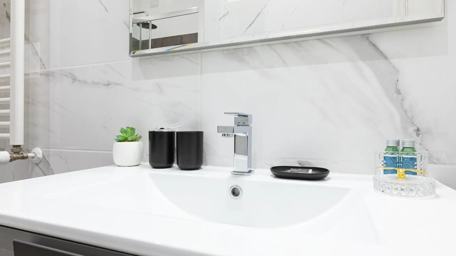 Trastevere Exclusive Three Bedroom Apartment - Top Collection Rome