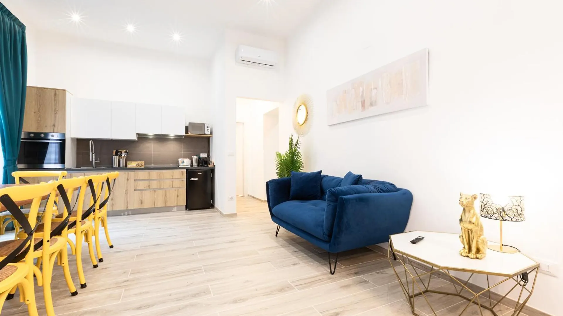 Trastevere Exclusive Three Bedroom Apartment - Top Collection Rome